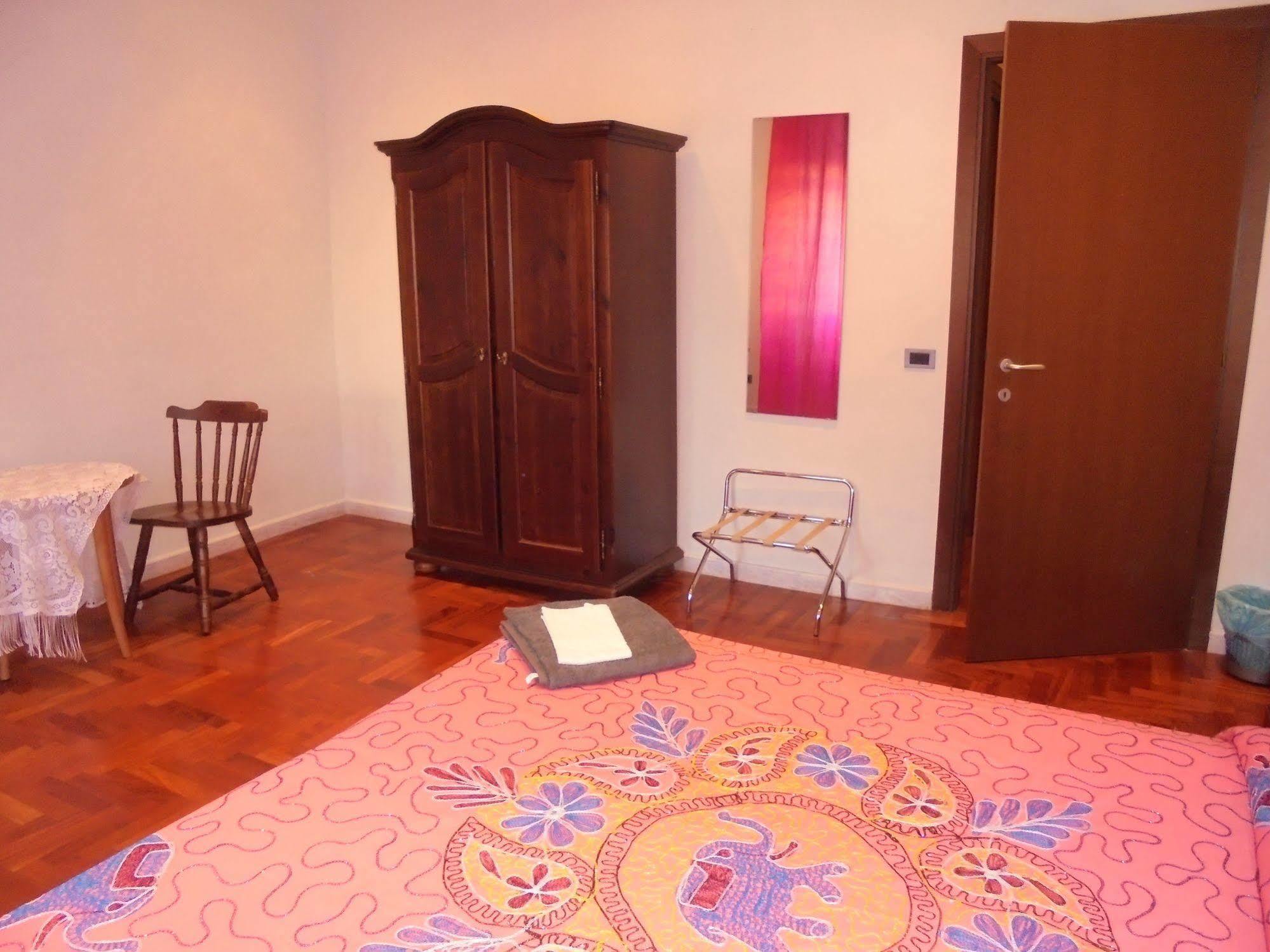 Bed and Breakfast Max House Рим Экстерьер фото